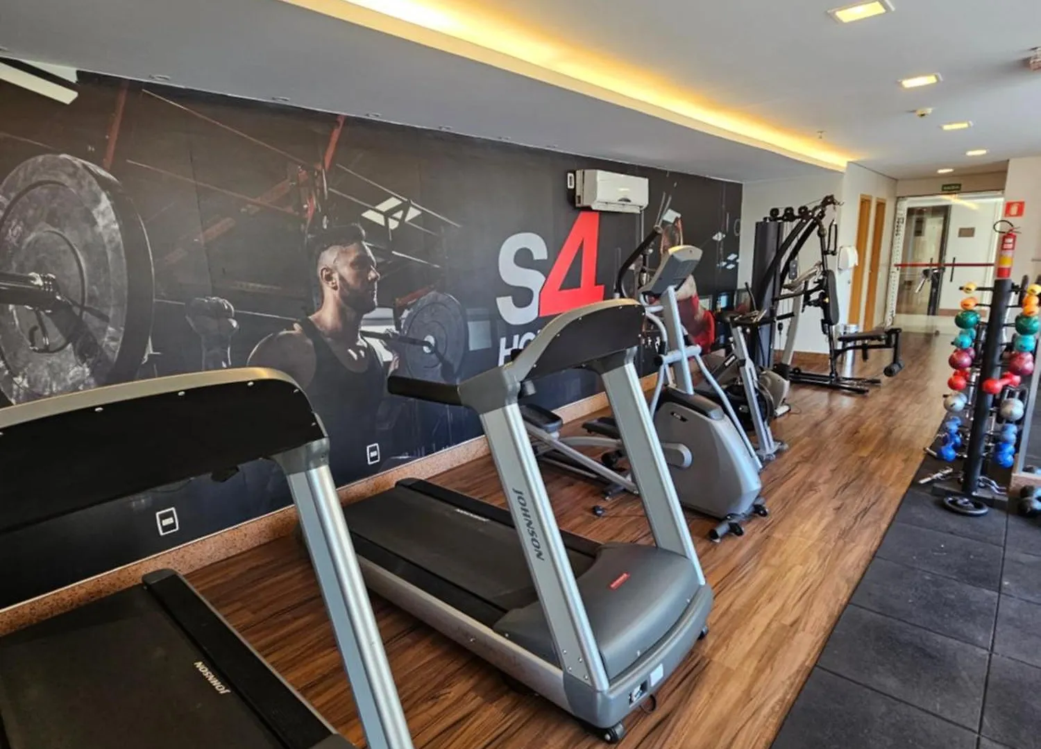 S4 Hotel Aguas Claras Taguatinga 4*,